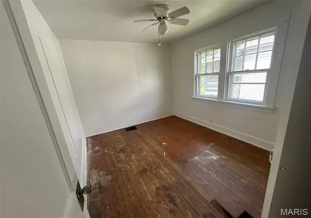 Photo 4 of Single family home for sale at 8527 Kempland Pl, St Louis, MO 63132 | MLS# MIS26036946 | Listing updated on 2026-09-30