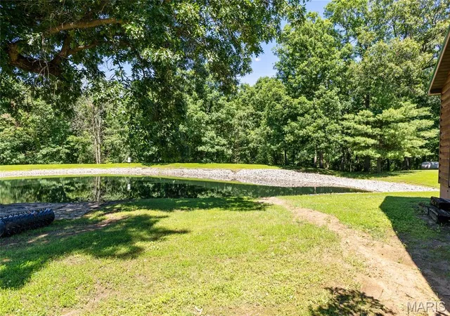 5th image of 30677 252Nd Ave, Durham, MO 63438 | MLS# MIS26036955
