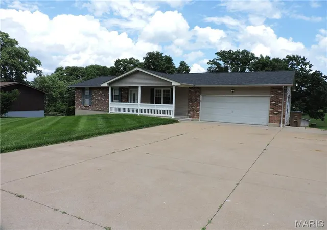 Photo 3 of Single family home for sale at 3330 Hwy A, Washington, MO 63090 | MLS# MIS26036963 | Listing updated on 2026-09-25