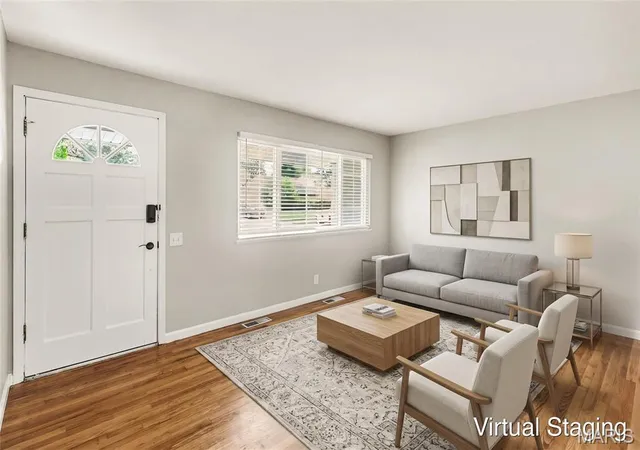 Photo 1 of Single family home for sale at 1725 Yaqui Dr, Florissant, MO 63031 | MLS# MIS26037014 | Listing updated on 2026-09-25