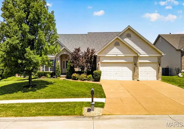 Homes for sale in Wentzville, MO | 805 Liberty Creek Dr, Wentzville, MO 63385 | MLS# MIS26037027