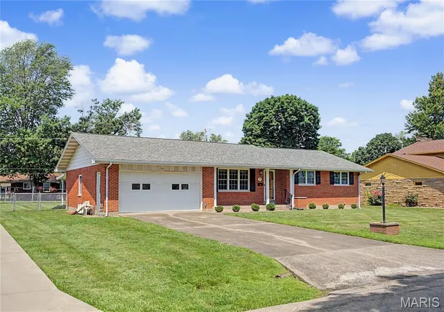 Homes for sale in Scott City, MO | 305 Wheeler Dr, Scott City, MO 63780 | MLS# MIS26037059