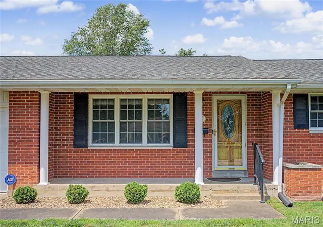 Homes for sale in Scott City, MO | 305 Wheeler Dr, Scott City, MO 63780 | MLS# MIS26037059