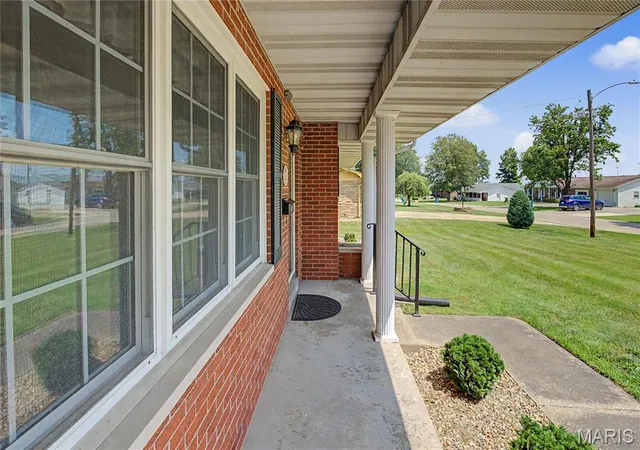 Homes for sale in Scott City, MO | 305 Wheeler Dr, Scott City, MO 63780 | MLS# MIS26037059