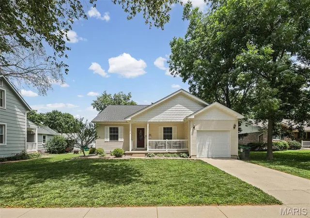 Homes for sale in Breese, IL | 233 N 1st St, Breese, IL 62230 | MLS# MIS26037079