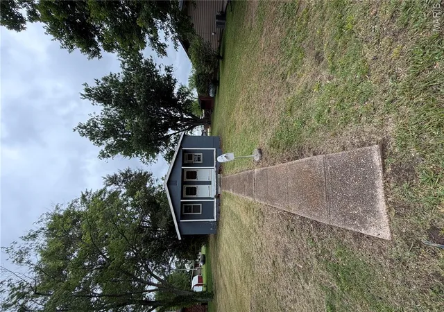 Homes for sale in Salem, MO | 1008 E Mondy St, Salem, MO 65560 | MLS# MIS26037086