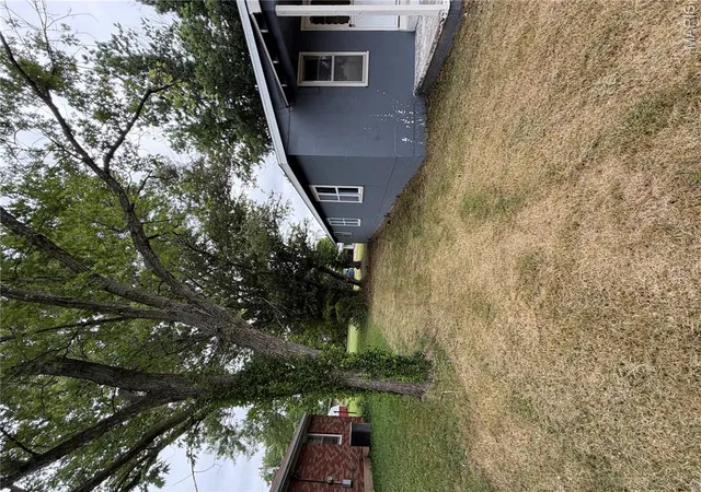 Homes for sale in Salem, MO | 1008 E Mondy St, Salem, MO 65560 | MLS# MIS26037086