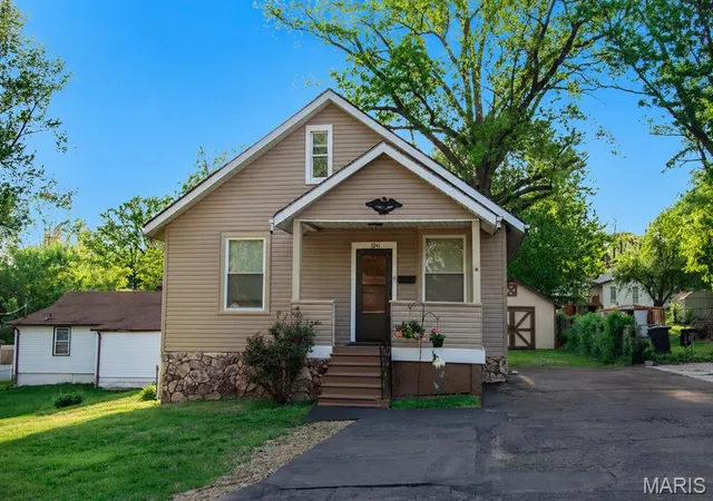 Photo 1 of Single family home for sale at 3241 Coles Ave, Saint Louis, MO 63114 | MLS# MIS26037128 | Listing updated on 2026-09-14
