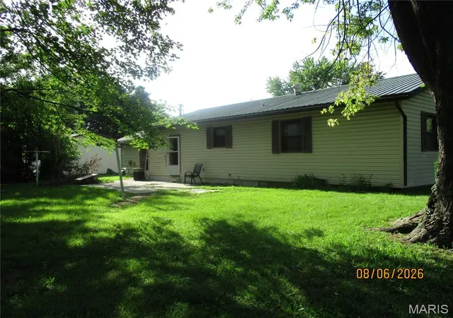 Homes for sale in Cuba, MO | 904 Hwy Pp, Cuba, MO 65453 | MLS# MIS26037133