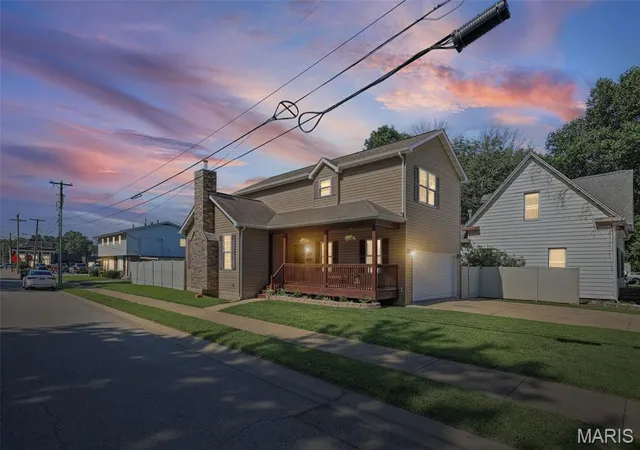 Homes for sale in Mascoutah, IL | 109 N Market St, Mascoutah, IL 62258 | MLS# MIS26037137