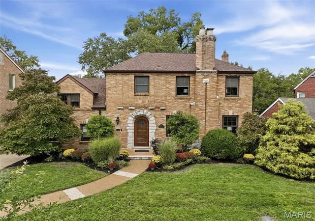 Photo 1 of Sale Pending at 7119 Cambridge Ave, Saint Louis, MO 63130 | MLS# MIS26037138 | Listing updated on 2026-10-05