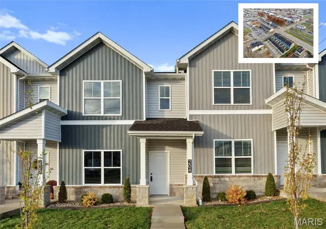 Photo 1 of Sale Pending at 204 W State St, O Fallon, IL 62269 | MLS# MIS26037150 | Listing updated on 2026-08-14