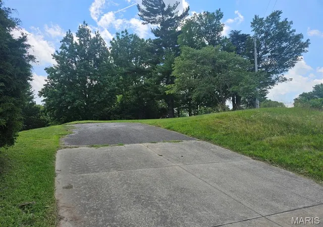 Homes for sale in Cape Girardeau, MO | 0 S S West End Blvd, Cape Girardeau, MO 63703 | MLS# MIS26037151