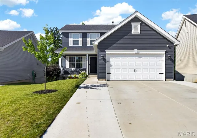 1st image of 941 Crestwood Ln, O Fallon, MO 63366 | MLS# MIS26037154