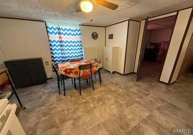 Homes for sale in Granite City, IL | 2133 Robert Ave, Granite City, IL 62040 | MLS# MIS26037163