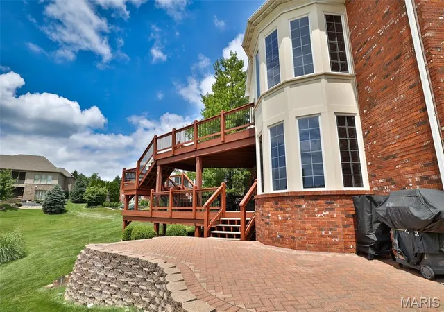 Homes for sale in Glen Carbon, IL | 101 Waterfall Ct, Glen Carbon, IL 62034 | MLS# MIS26037164