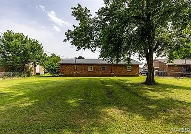Homes for sale in New Madrid, MO | 141 Saint Catherine, New Madrid, MO 63869 | MLS# MIS26037175