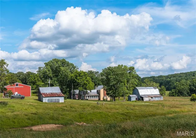 Homes for sale in Vienna, MO | 17197 Maries Road 318, Vienna, MO 65582 | MLS# MIS26037202