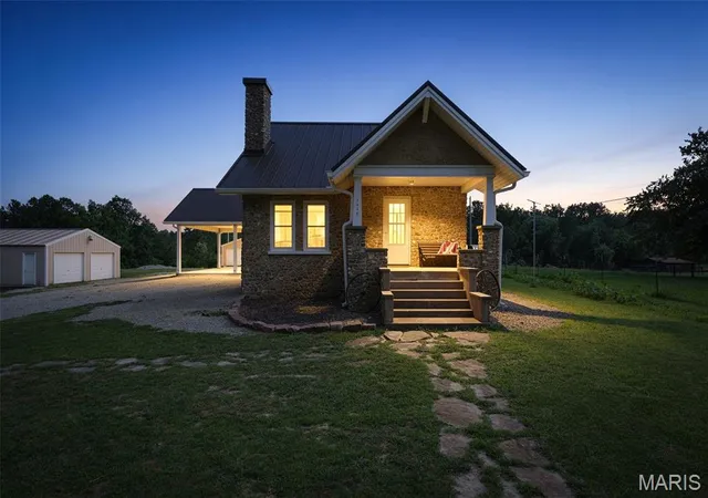 Homes for sale in Fredericktown, MO | 1515 Madison 404, Fredericktown, MO 63645 | MLS# MIS26037204