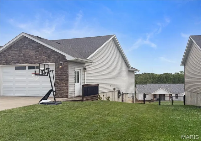 Homes for sale in Hannibal, MO | 5687 Clear Creek Rd, Hannibal, MO 63401 | MLS# MIS26037210