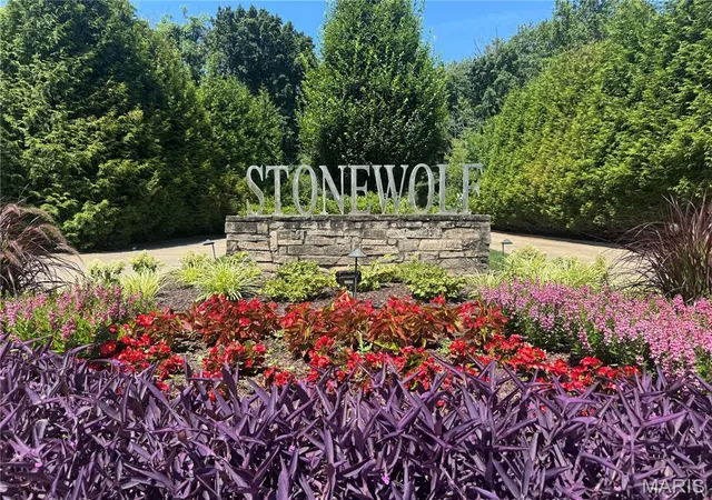 Photo 2 of Sale Pending at 7420 Timberpoint Ct, Fairview Heights, IL 62208 | MLS# MIS26037226 | Listing updated on 2026-08-31