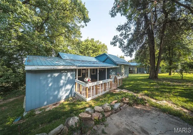 Homes for sale in Dixon, MO | 18065 Crown Rd, Dixon, MO 65459 | MLS# MIS26037254