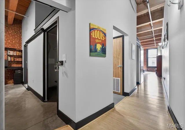 Photo 4 of Condo for sale at 1113 Washington Ave #406, Saint Louis, MO 63101 | MLS# MIS26037260 | Listing updated on 2026-07-02