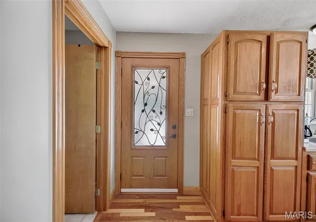 4th image of 15161 Edison Rd, Lebanon, MO 65536 | MLS# MIS26037262