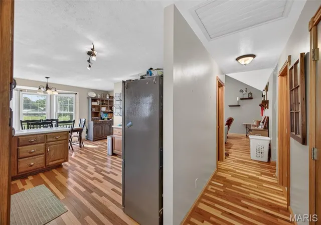 5th image of 15161 Edison Rd, Lebanon, MO 65536 | MLS# MIS26037262