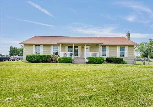Homes for sale in Wright, MO | 13531 Fruit Farm Rd, Wright, MO 63390 | MLS# MIS26037264
