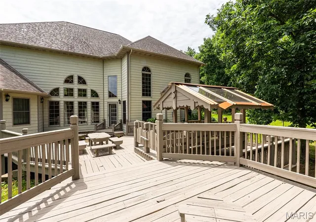 Homes for sale in Rolla, MO | 1025 Cobblestone Dr, Rolla, MO 65401 | MLS# MIS26037269