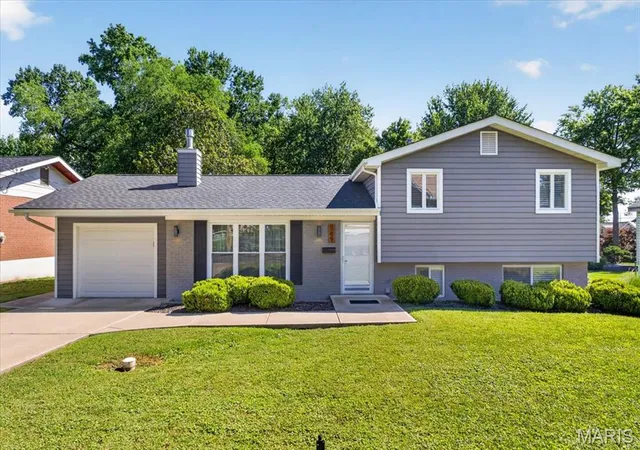 1st image of 569 Saint Joseph St, Florissant, MO 63031 | MLS# MIS26037319