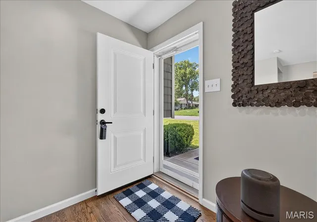 5th image of 569 Saint Joseph St, Florissant, MO 63031 | MLS# MIS26037319