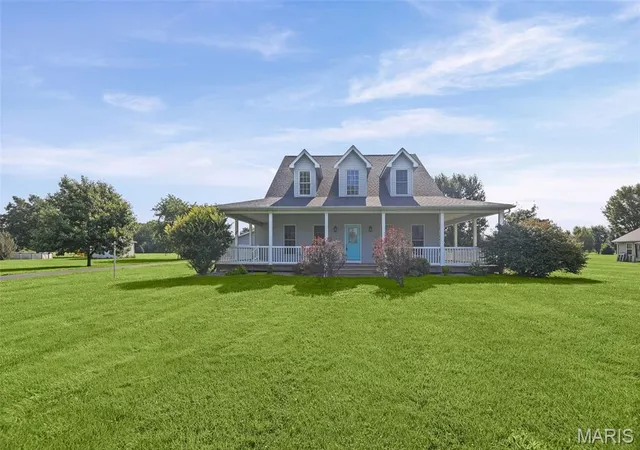 2nd image of 2100 Steinkoenig School Rd, Highland, IL 62249 | MLS# MIS26037335