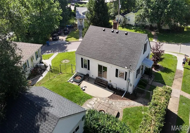 Homes for sale in Edwardsville, IL | 503 Chapman St, Edwardsville, IL 62025 | MLS# MIS26037345