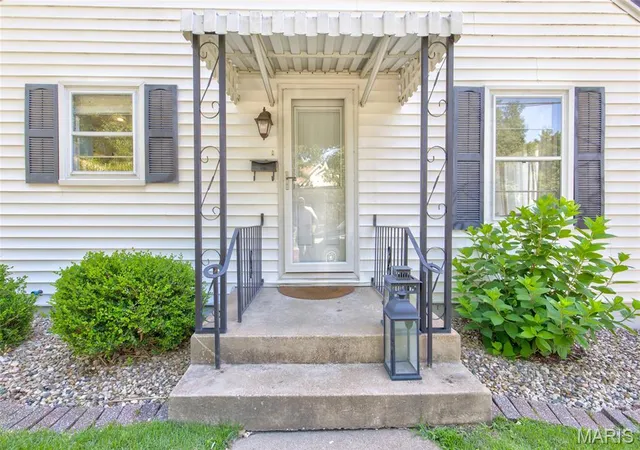 Homes for sale in Edwardsville, IL | 503 Chapman St, Edwardsville, IL 62025 | MLS# MIS26037345