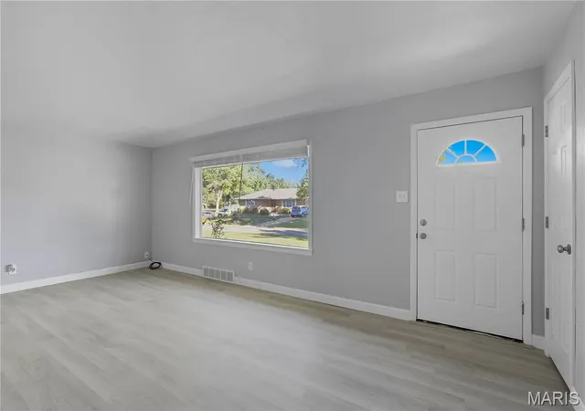 Photo 3 of Single family home for sale at 912 Burgos St, Saint Louis, MO 63138 | MLS# MIS26037369 | Listing updated on 2026-07-13