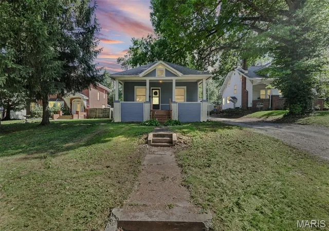 Photo 1 of Single family home for sale at 3019 Brown St, Alton, IL 62002 | MLS# MIS26037371 | Listing updated on 2026-09-03