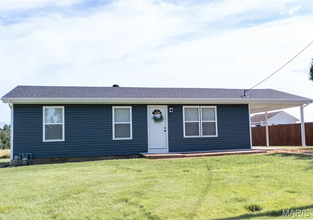 Homes for sale in Owensville, MO | 816 W Jackson Ave, Owensville, MO 65066 | MLS# MIS26037377