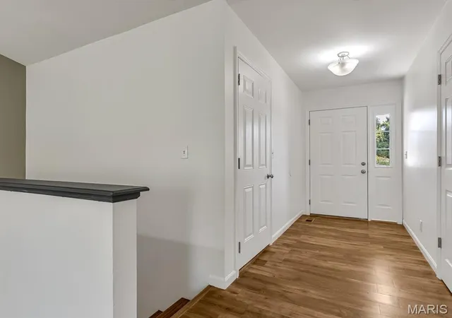 Photo 2 of Single family home for sale at 145 Pine Holw Ln, Collinsville, IL 62234 | MLS# MIS26037414 | Listing updated on 2026-09-30