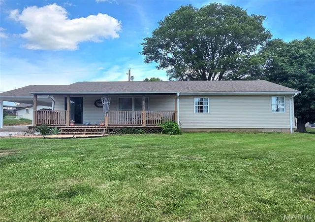 Homes for sale in Chester, IL | 123 Allan St, Chester, IL 62233 | MLS# MIS26037441