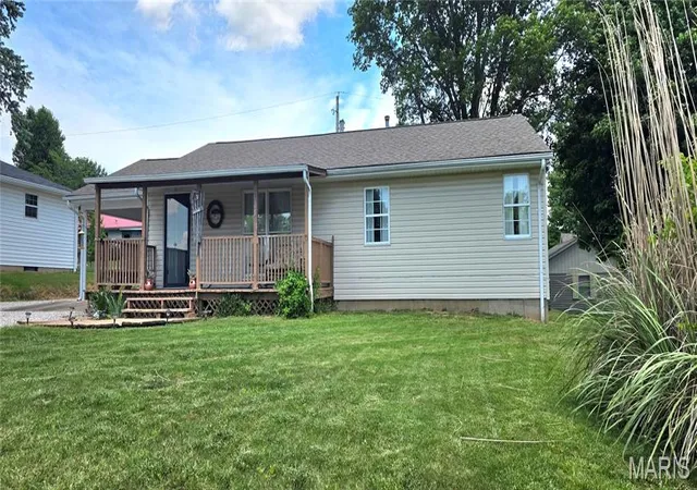 Homes for sale in Chester, IL | 123 Allan St, Chester, IL 62233 | MLS# MIS26037441
