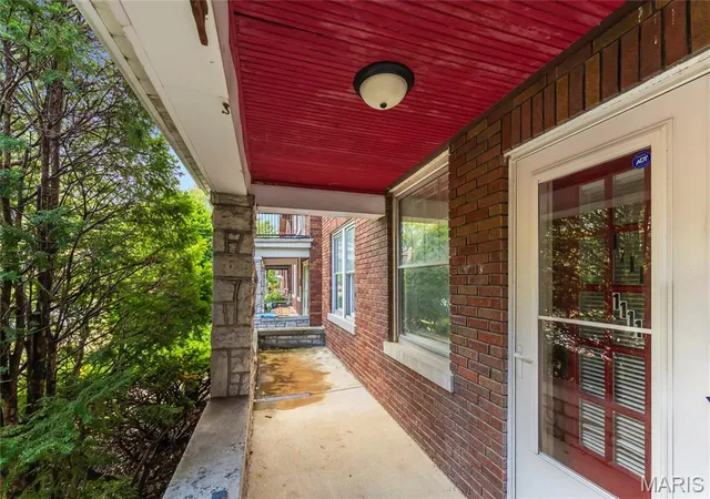 Photo 2 of Multi family home for sale at 1109-1111 Claytonia Ter, Saint Louis, MO 63117 | MLS# MIS26037442 | Listing updated on 2026-10-22