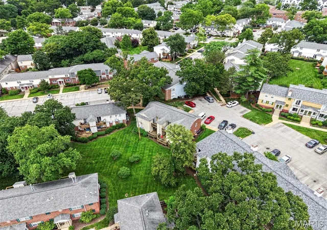 39th image of 9026 Cardinal Ter, Brentwood, MO 63144 | MLS# MIS26037445