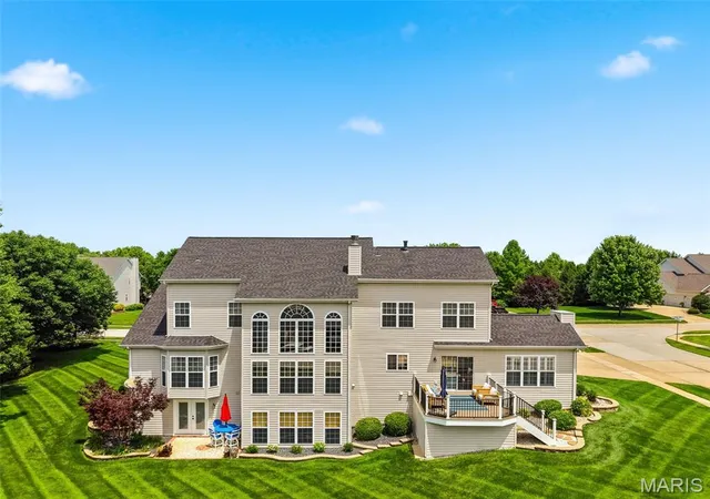 Photo 3 of Sale Pending at 208 Kings Mill Ct, O Fallon, MO 63368 | MLS# MIS26037494 | Listing updated on 2026-08-19