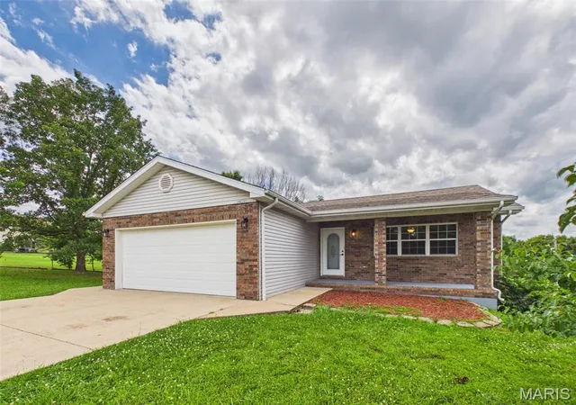 Homes for sale in Waynesville, MO | 24625 Spencer Rd, Waynesville, MO 65583 | MLS# MIS26037511