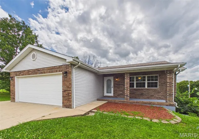 Homes for sale in Waynesville, MO | 24625 Spencer Rd, Waynesville, MO 65583 | MLS# MIS26037511