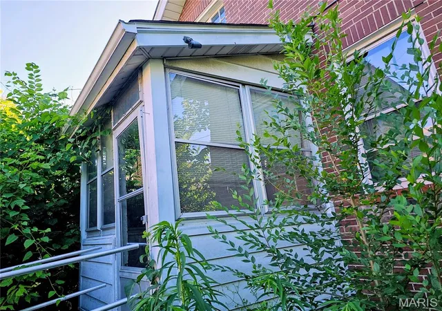 Photo 3 of Sale Pending at 4204 N Euclid Ave, St Louis, MO 63115 | MLS# MIS26037515 | Listing updated on 2026-08-21