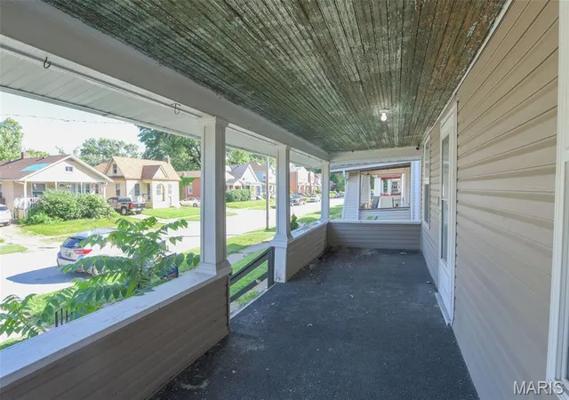 Homes for sale in Granite City, IL | 2447 Delmar Ave, Granite City, IL 62040 | MLS# MIS26037532