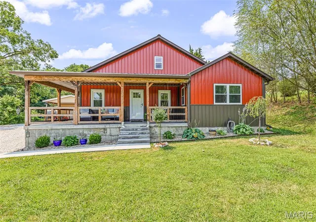 1st image of 15283 Us Hwy 61, Sainte Genevieve, MO 63670 | MLS# MIS26037544